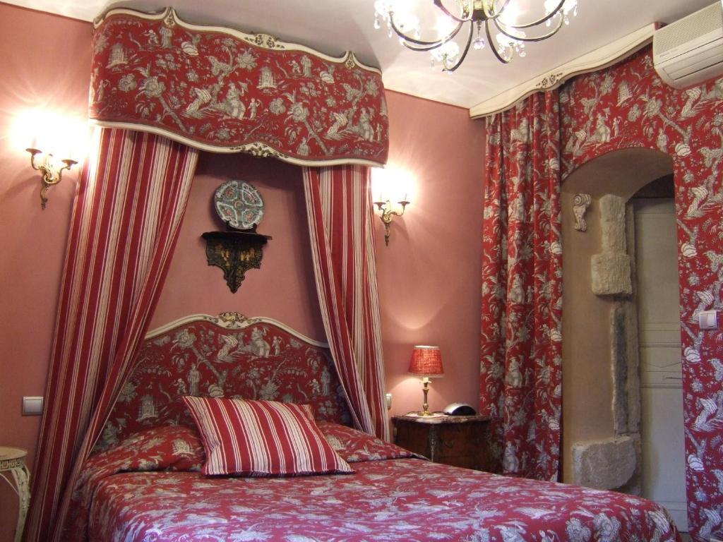 Bize De La Tour Bed & Breakfast Saint-Bonnet-du-Gard Bilik gambar